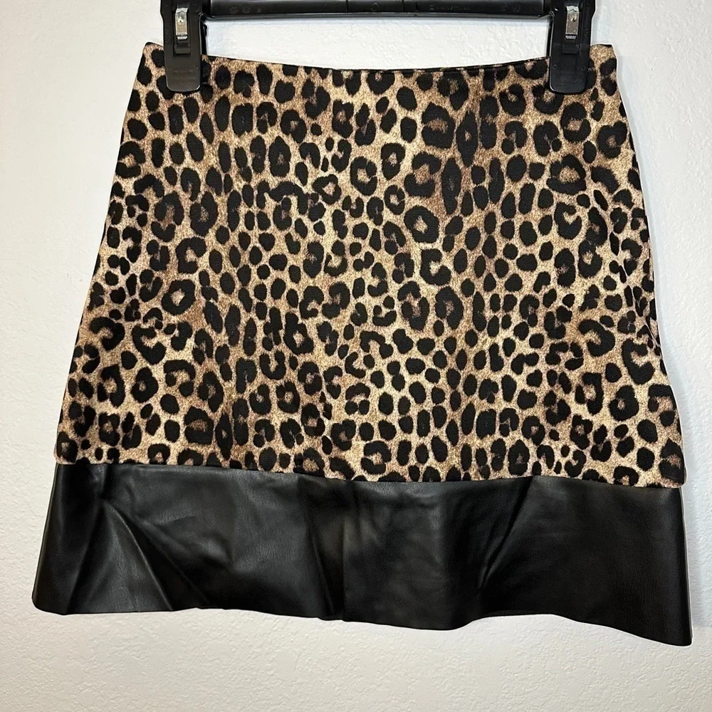 NWT Michael Kors Cheetah Print & Faux Leather A-line Skirt Size P (size 2) - Picture 1 of 9